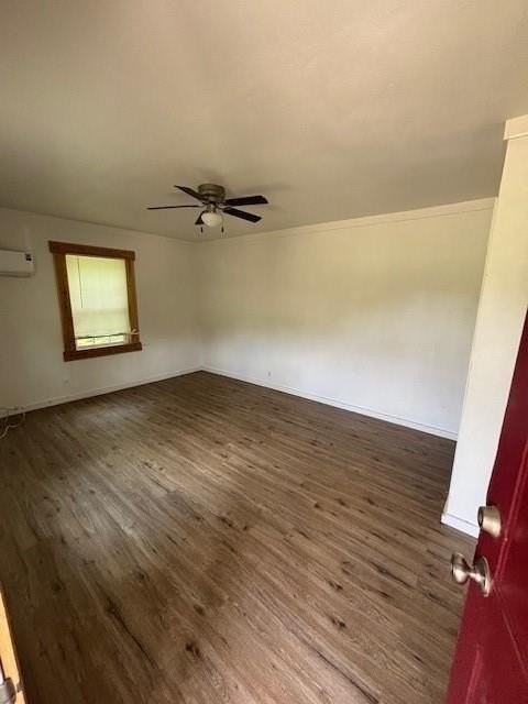 324 Dewey St - Photo 2 of 7