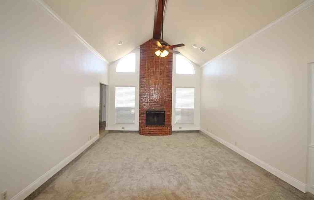 517 Tate Dr - Photo 3 of 20