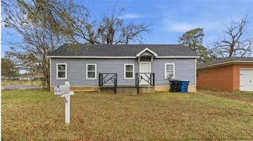 featured image of 613 W Murray St