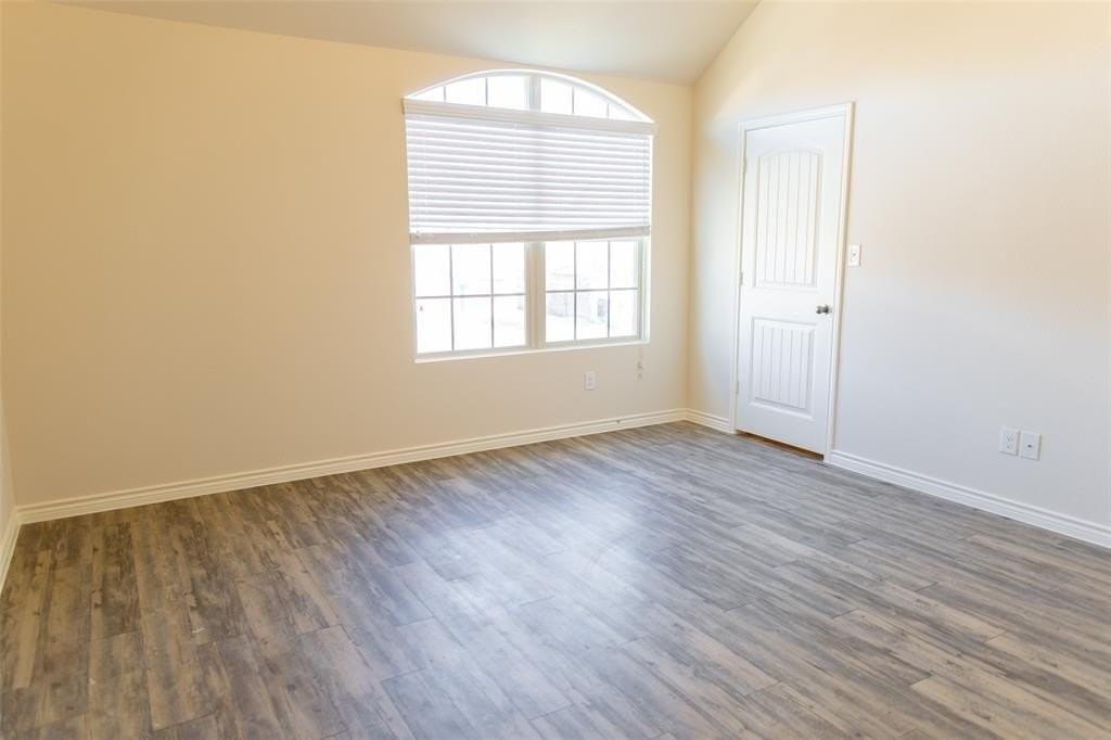 9942 Chilmark Way - Photo 6 of 10