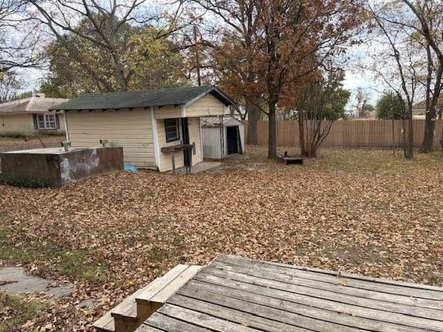 277 Trail St - Photo 7 of 12