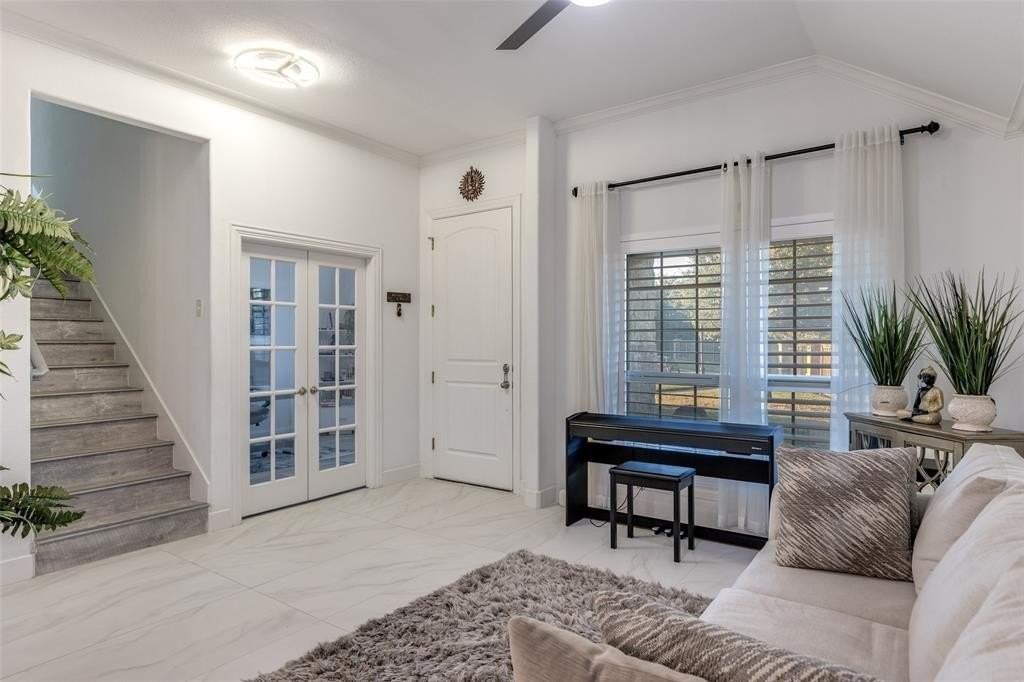 10501 Old Dawson Court - Photo 4 of 36