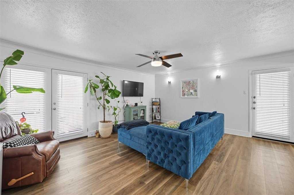 5927 E University Blvd #221 - Photo 2 of 26