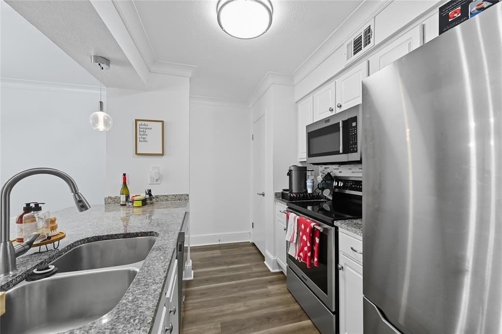 5927 E University Blvd #221 - Photo 7 of 26