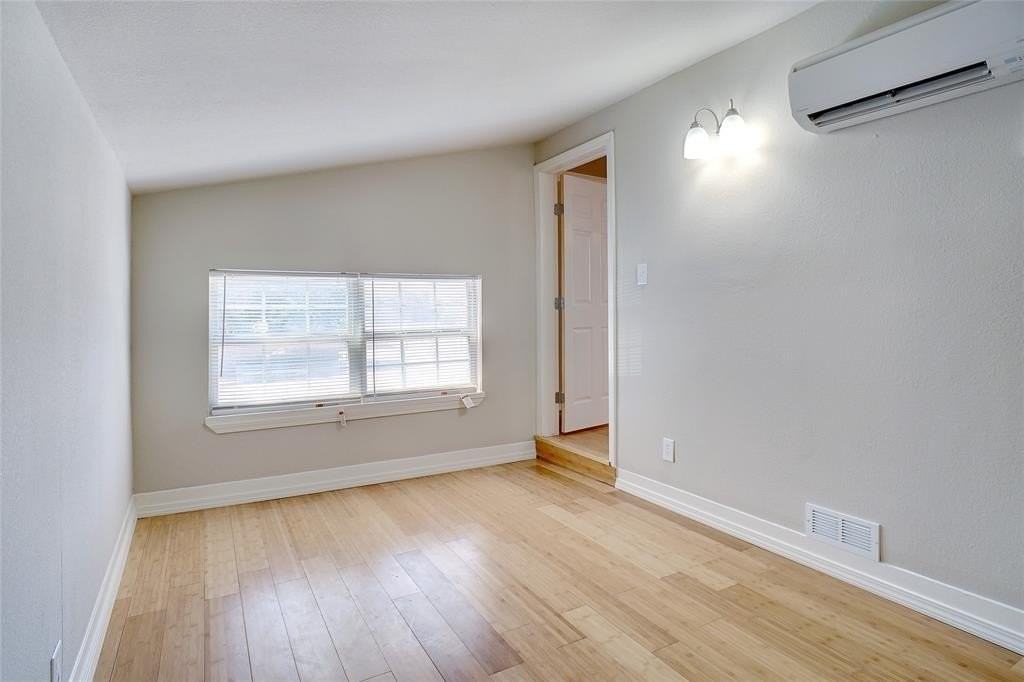 4012 Camp Bowie Blvd - Photo 5 of 6