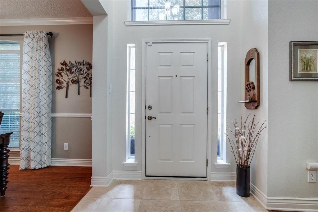 7708 Orly Court - Photo 4 of 30