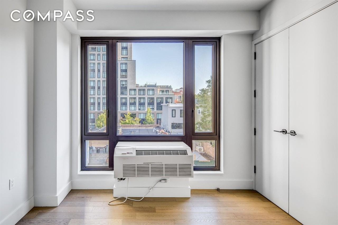 635 4th Ave #304 - Photo 2 of 11