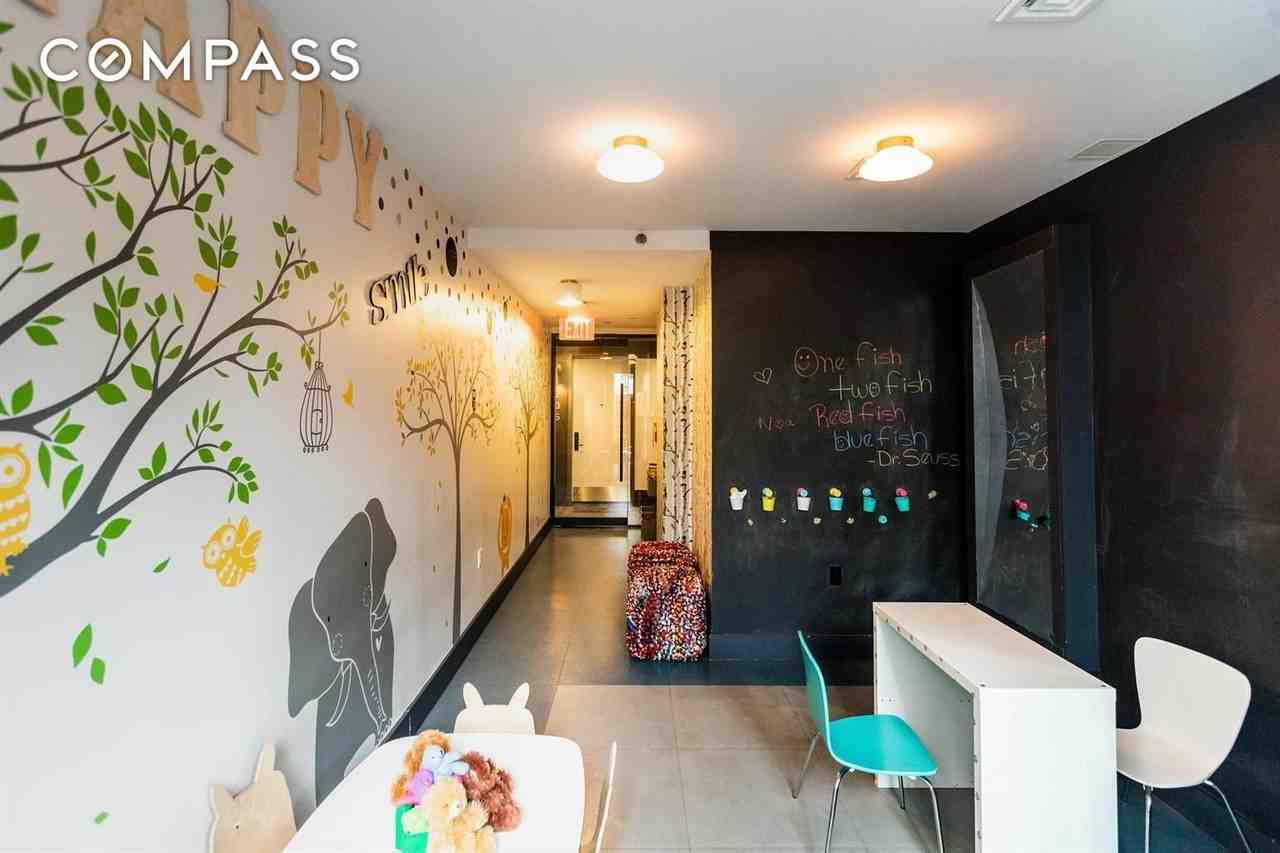 635 4th Ave #304 - Photo 6 of 11