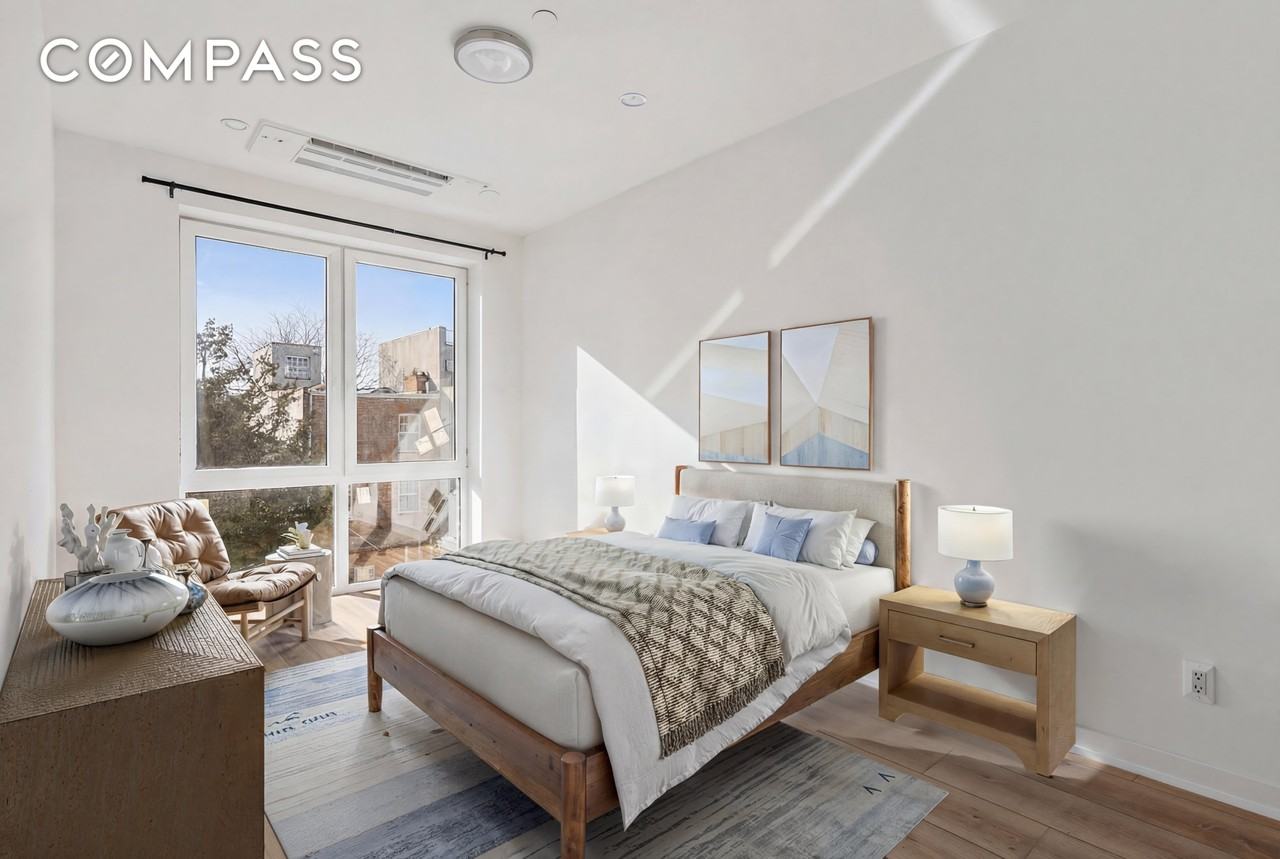 176 12th St #2 - Photo 5 of 9