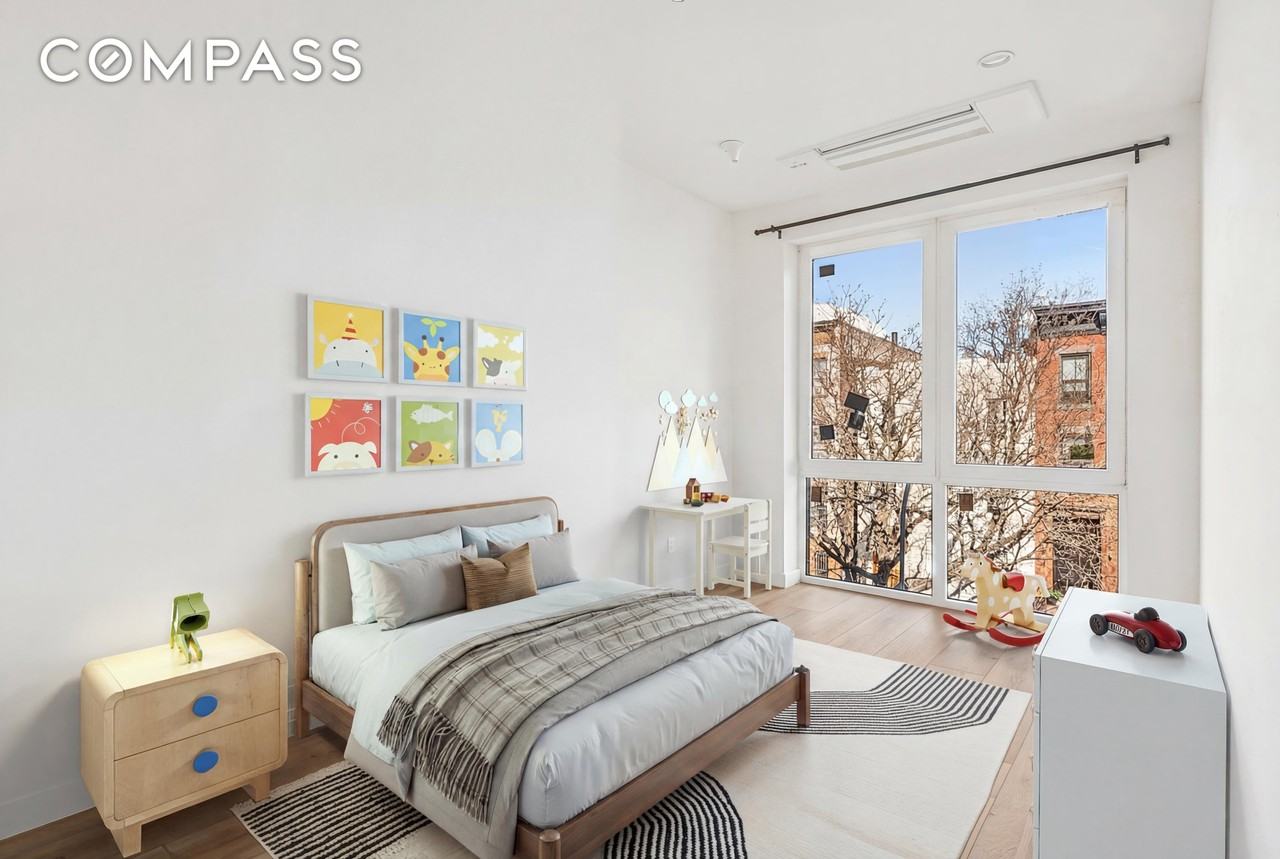 176 12th St #3 - Photo 6 of 10