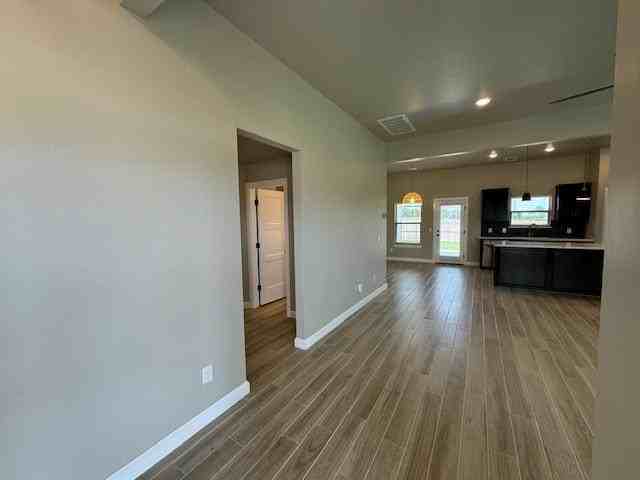 10537 Northwest 32nd Street - Photo 7 of 38