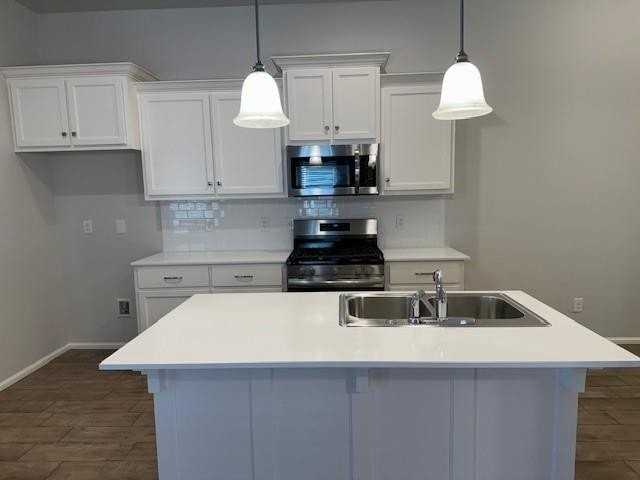 9604 Southwest 25th Street - Photo 3 of 31