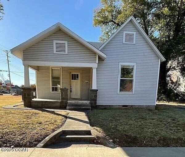 1920 South Connor Avenue - Photo 3 of 11