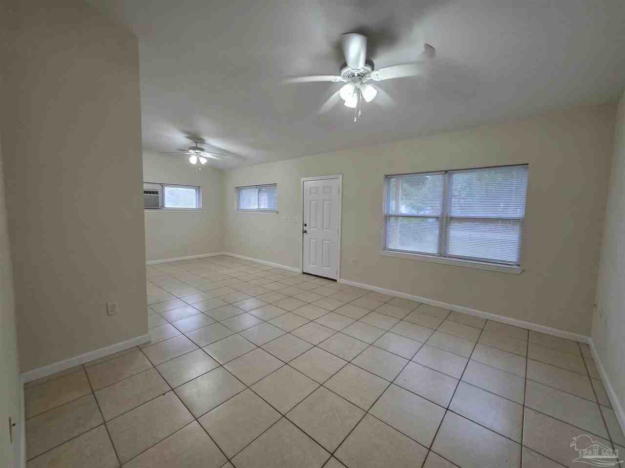 604 N 70th Ave - Photo 7 of 19