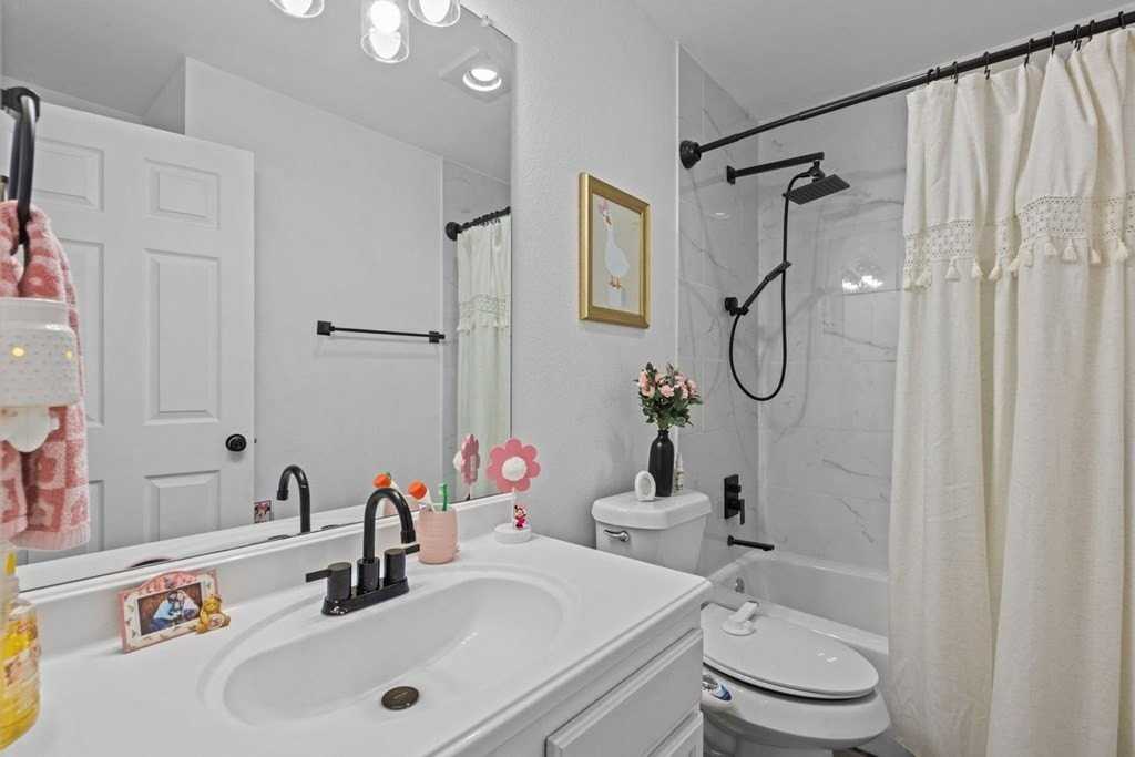 2912 Boardwalk - Photo 7 of 14