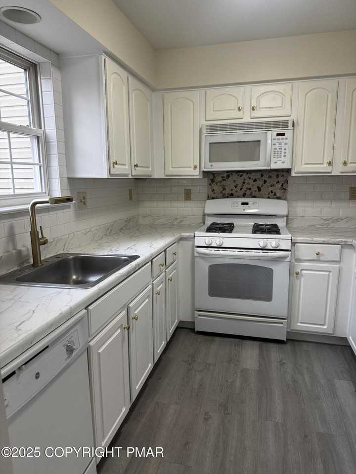 63 Ridge View Cir Unit A #A - Photo 4 of 13