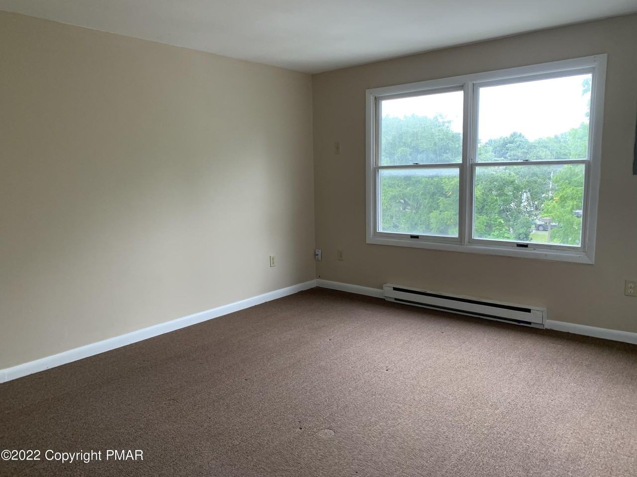 339 Race St Apt C5 #C5 - Photo 4 of 6