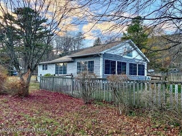 9002 Robinhood Dr - Photo 6 of 47