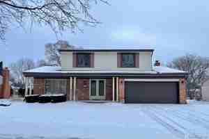 featured image of 4886 Hubbard Drive