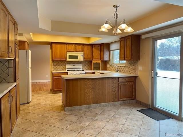 4886 Hubbard Drive - Photo 4 of 15