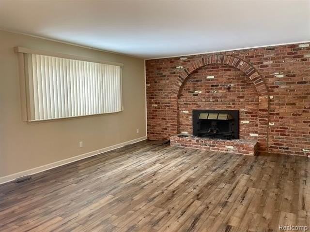 4886 Hubbard Drive - Photo 5 of 15