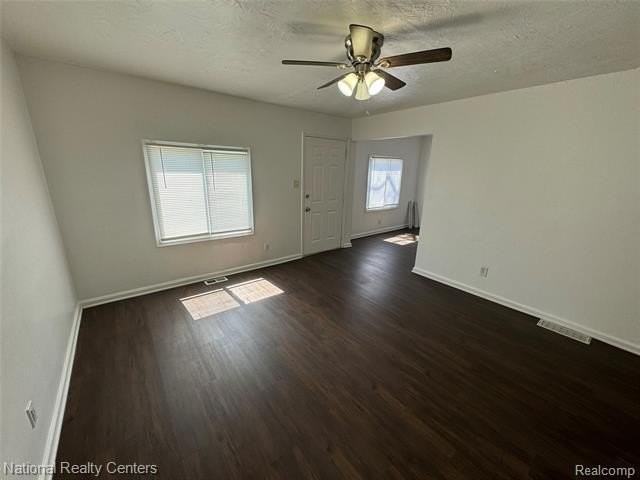 8709 Toepfer Rd - Photo 3 of 22