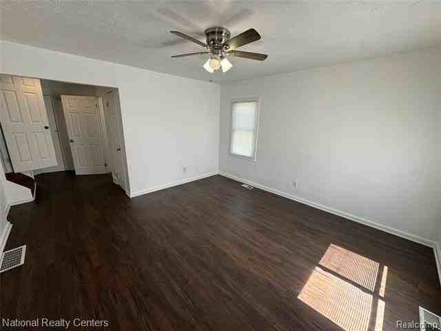 8709 Toepfer Rd - Photo 4 of 22