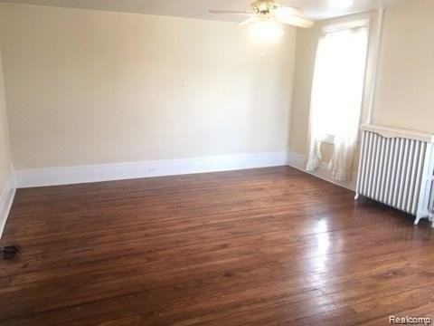 629 Elm St - Photo 6 of 14