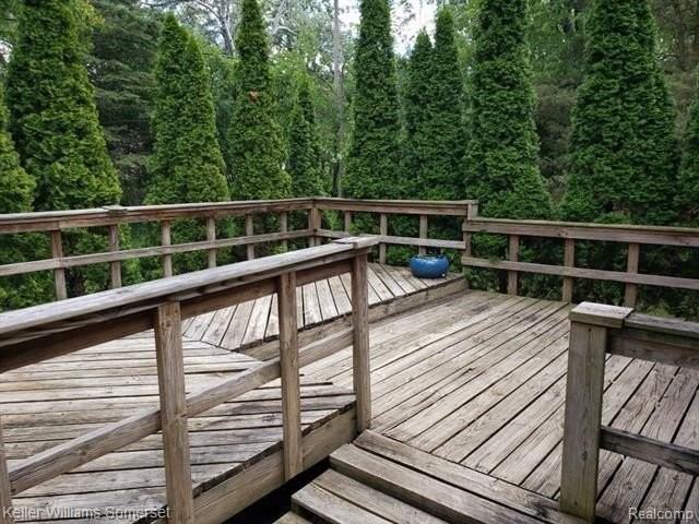 24694 Creekside Dr - Photo 5 of 36