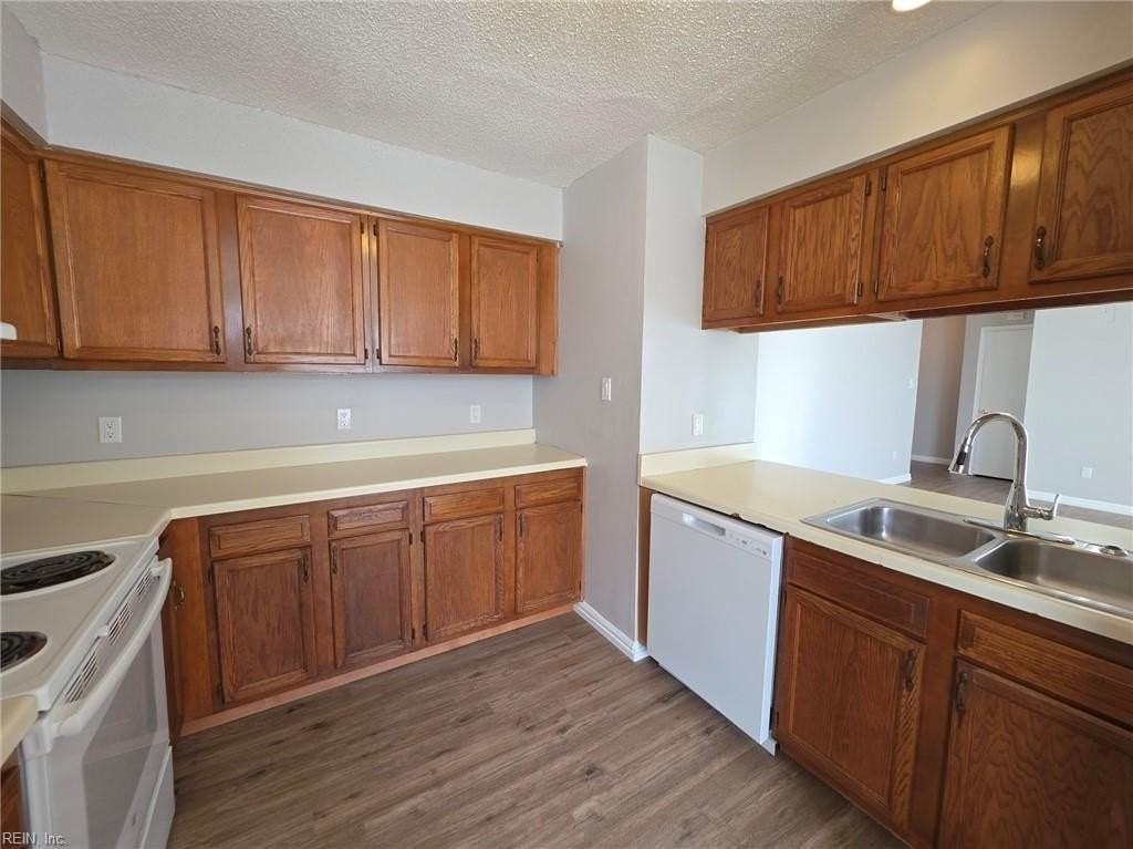 1036 West 37th Street #D - Photo 6 of 17