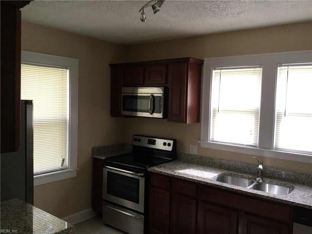 1517 Kerrey Ave - Photo 7 of 19