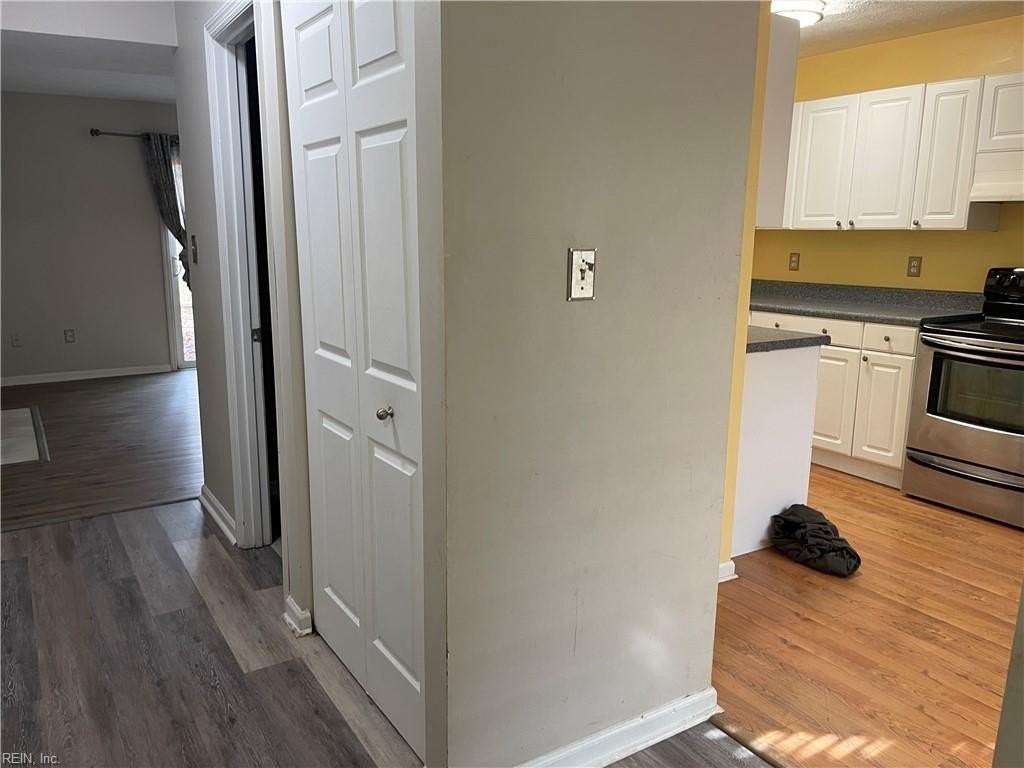 34 Roffman Pl - Photo 4 of 17