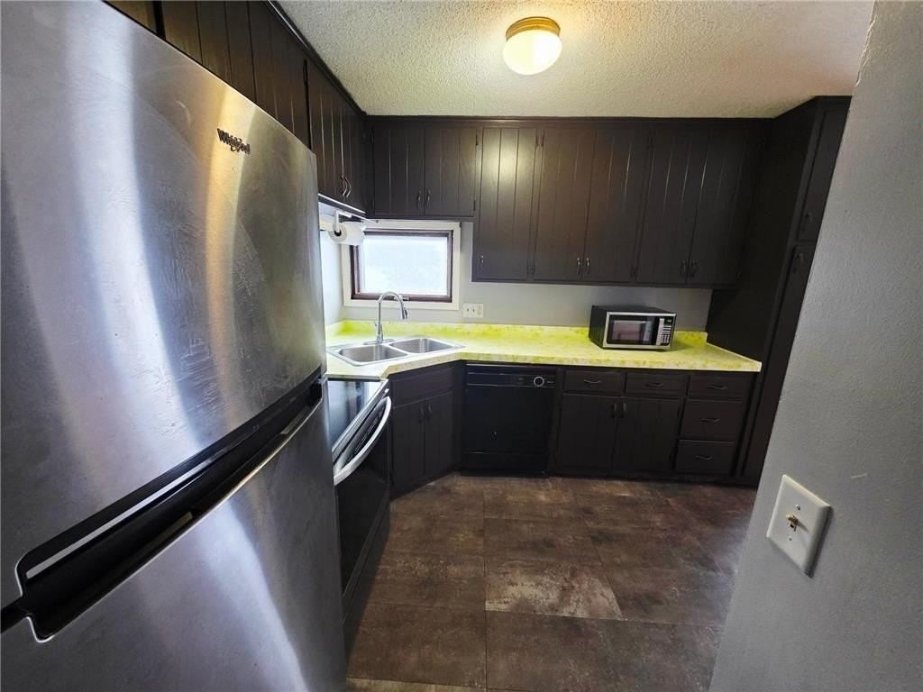 8423 Brunswick Ave N - Photo 6 of 16