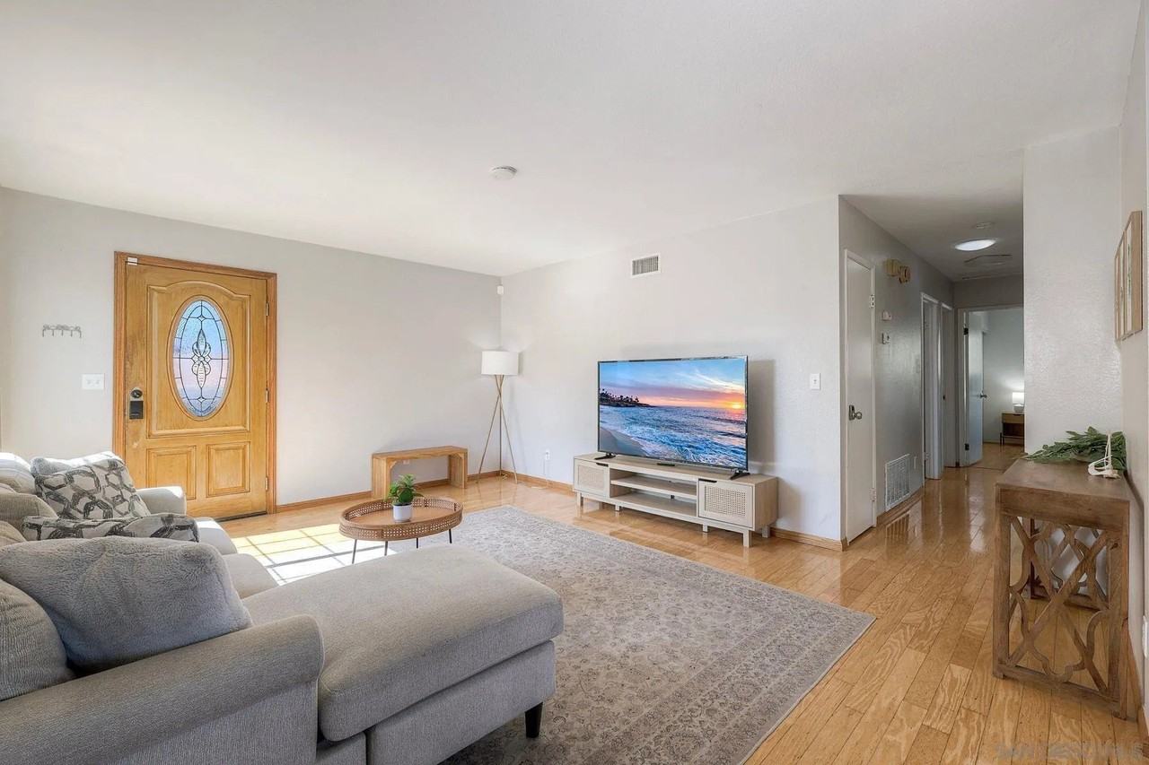 5091 Guava Avenue - Photo 4 of 20