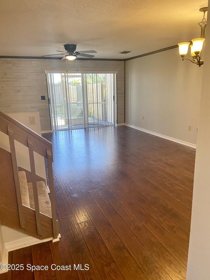 53 Anchor Dr - Photo 6 of 29