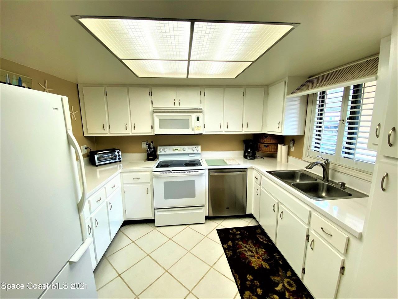 5800 N Banana River Blvd Apt 213 #213 - Photo 5 of 19