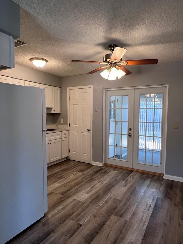 2467 Mercury Drive - Photo 5 of 11