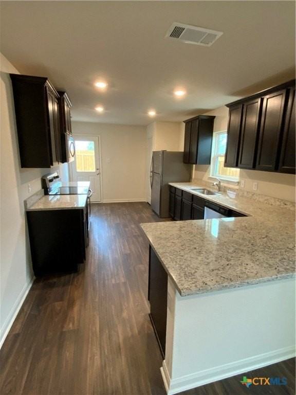 208 Allington Cir - Photo 3 of 16