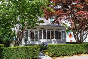 featured image of 22 Bateman Avenue