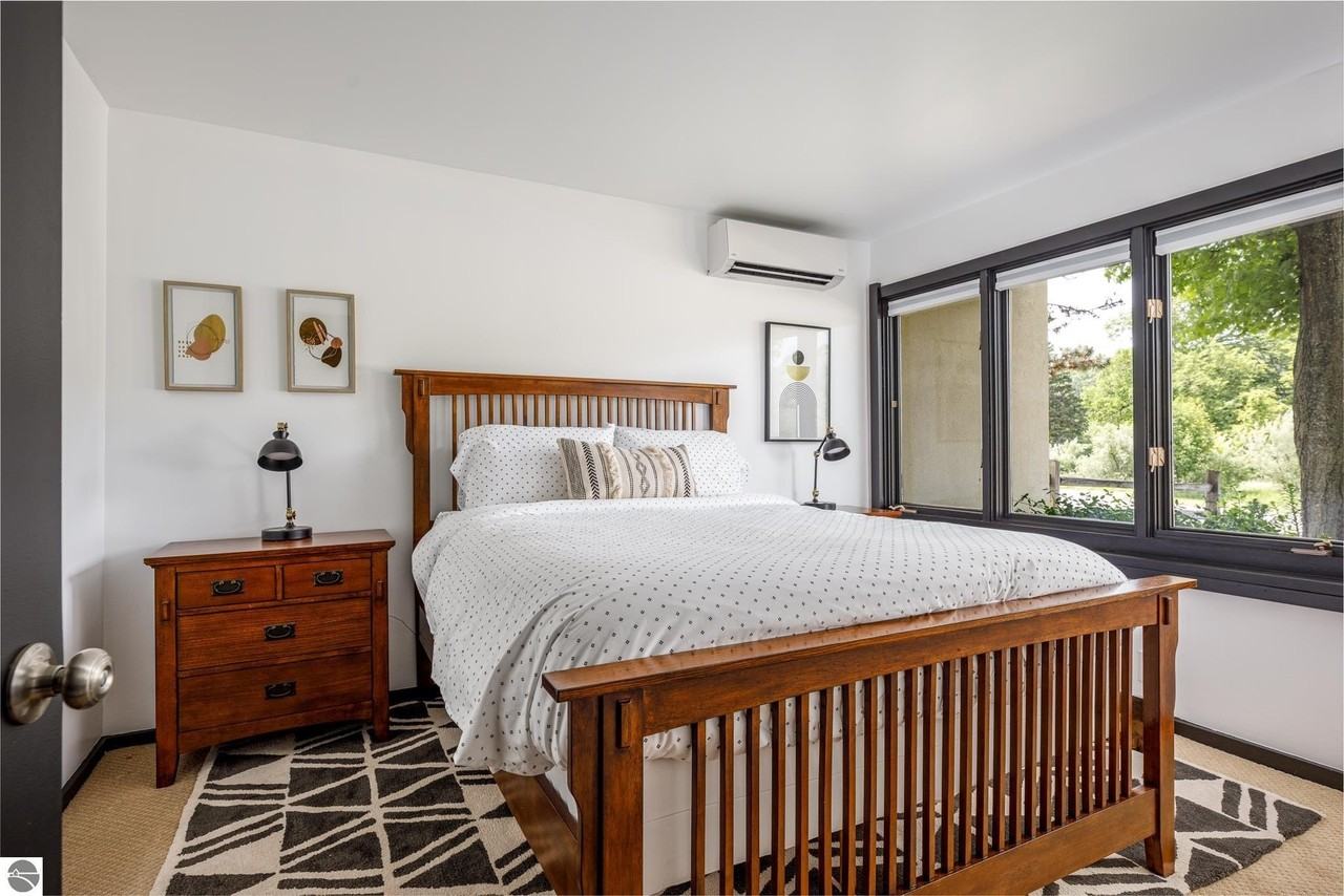 5000 S Townhouse Dr - Photo 3 of 16