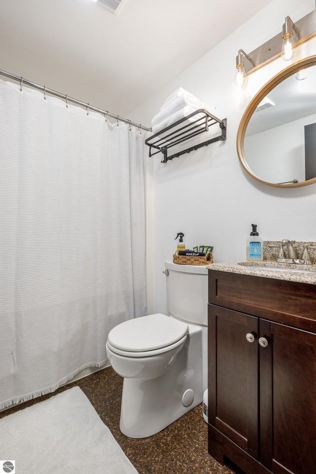 5000 S Townhouse Dr - Photo 5 of 16