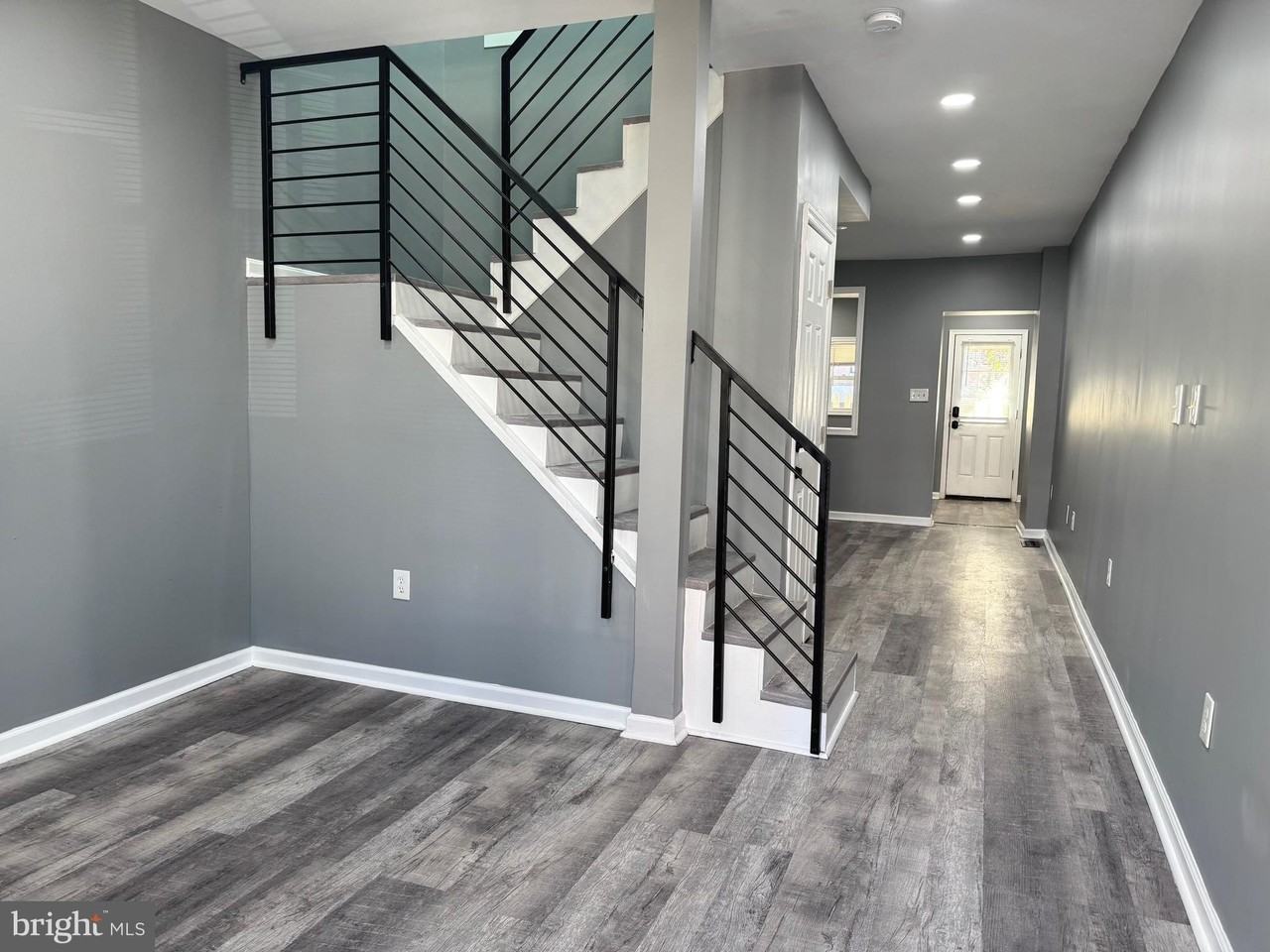 764 Morton St Nw - Photo 2 of 23