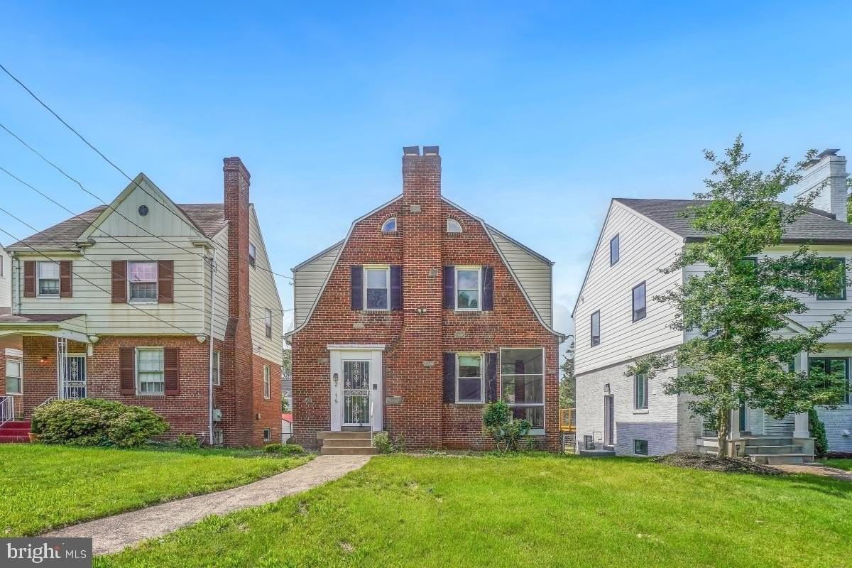 2615 Otis Street Northeast