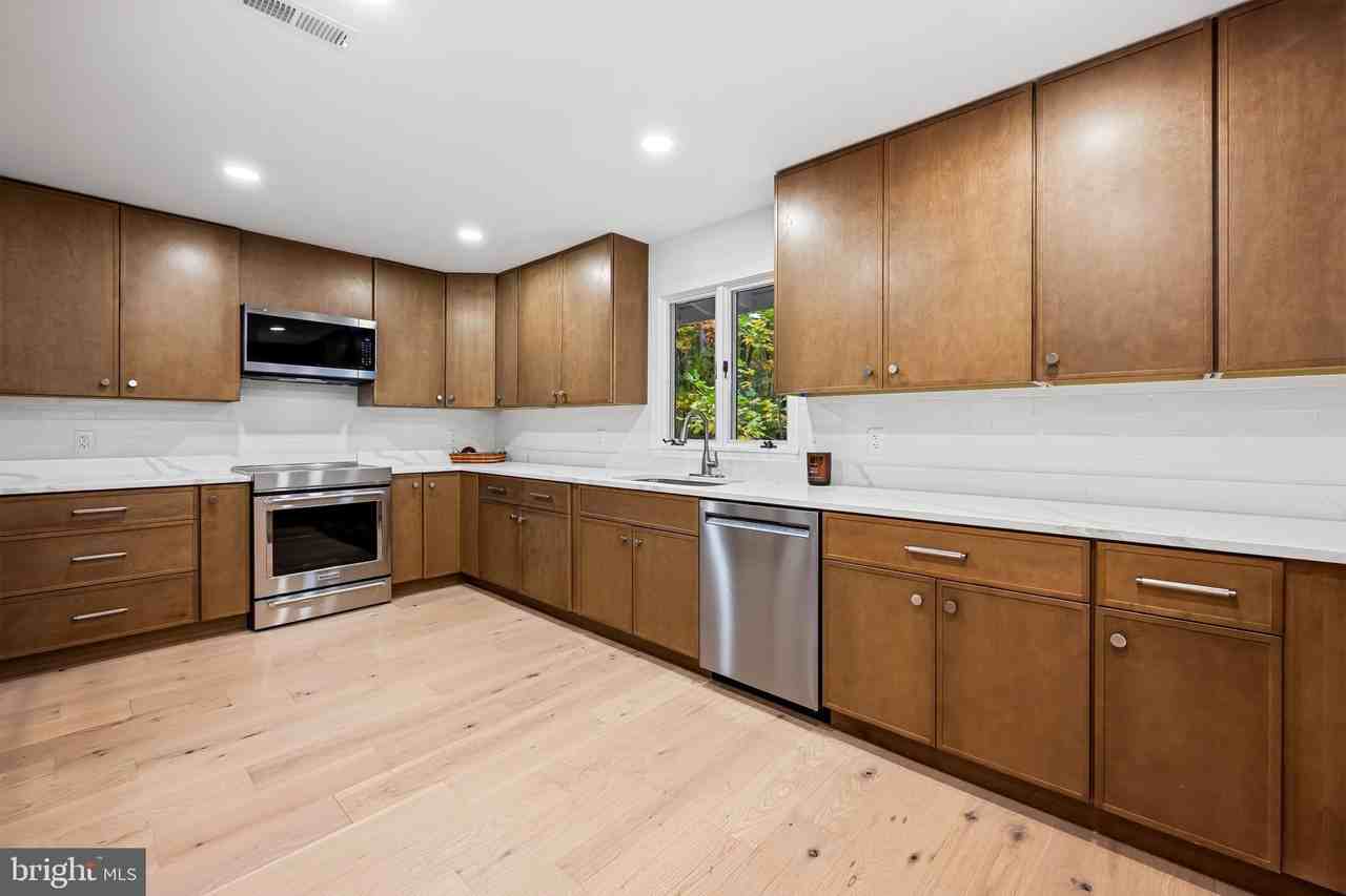 5323 Sweet Air Rd - Photo 6 of 42