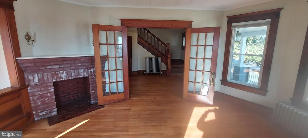 7318 Woodbine Rd - Photo 7 of 33