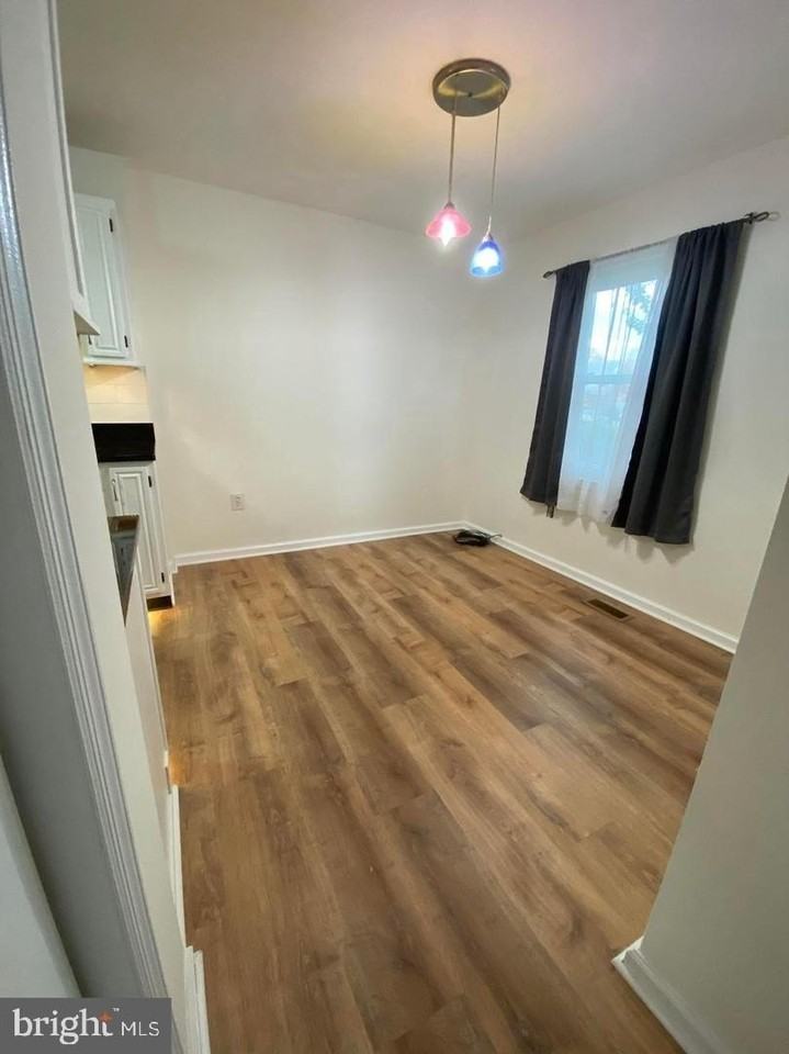 14 Vienna Court - Photo 3 of 9