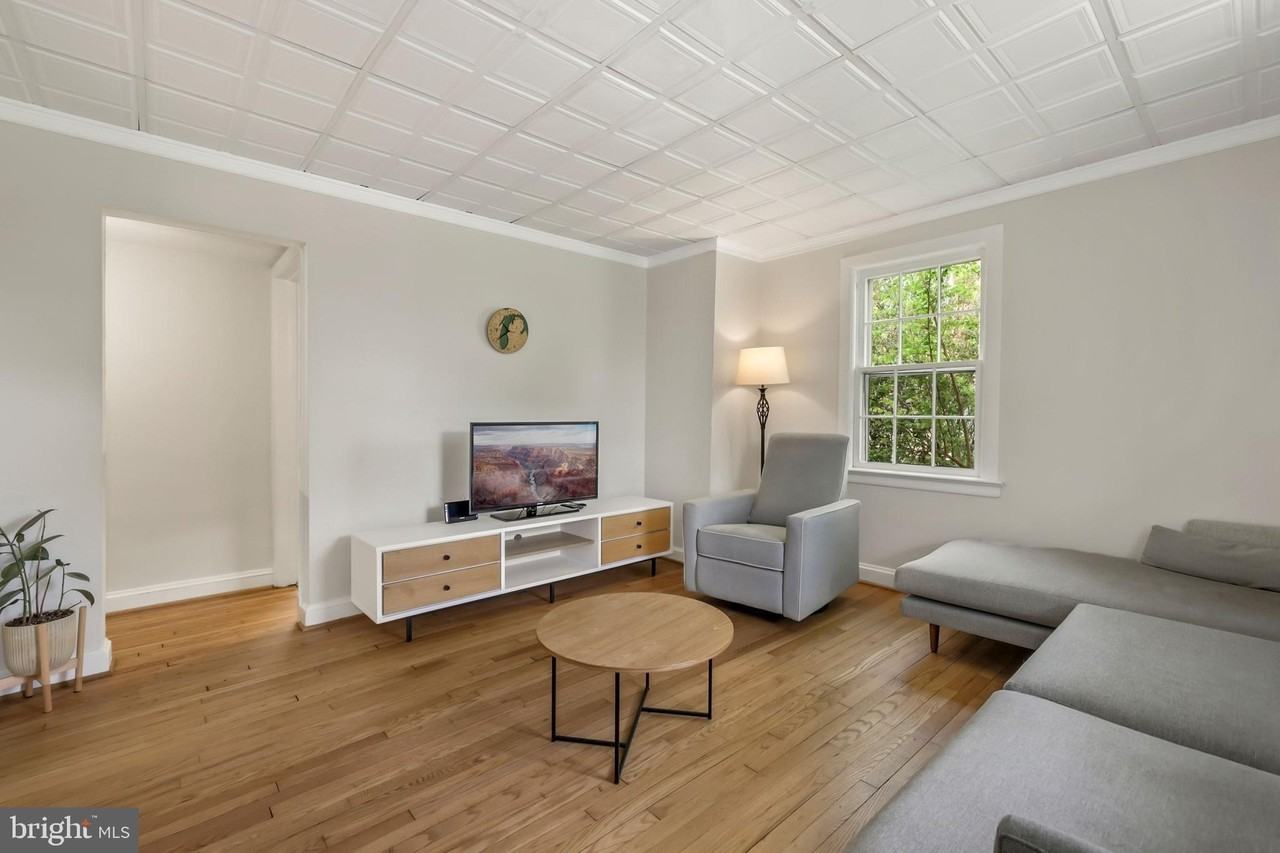 812 Wade Ave - Photo 6 of 24