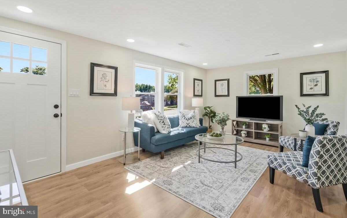 21975 Baja Ln - Photo 5 of 33