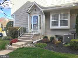 featured image of 5002 Essex Lane