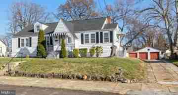 featured image of 412 Center Avenue #1